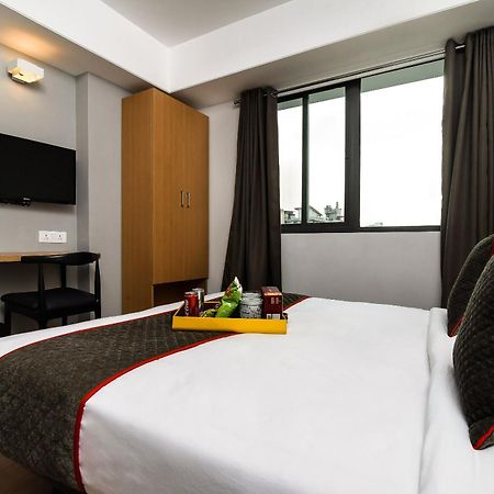 Hotel Townhouse C Scheme Ahinsa Circle Divisione di Divisione di Jaipur Esterno foto