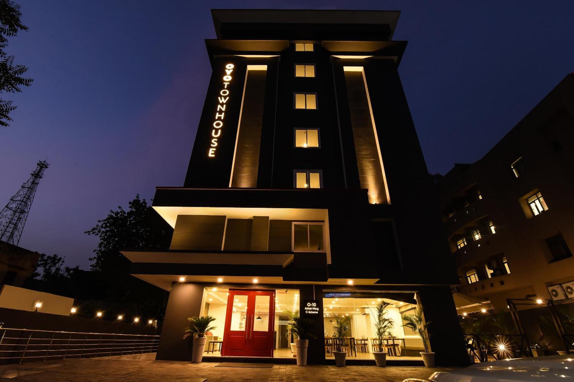 Hotel Townhouse C Scheme Ahinsa Circle Divisione di Divisione di Jaipur Esterno foto