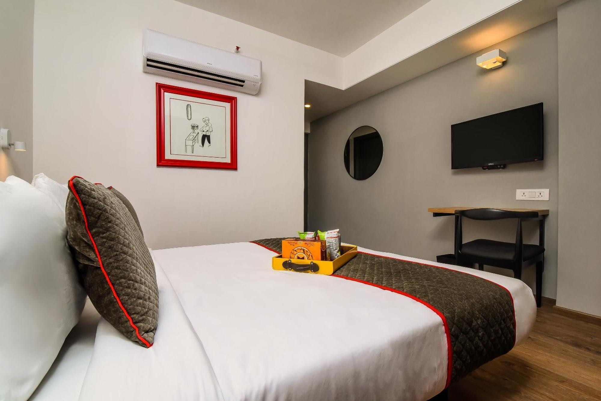 Hotel Townhouse C Scheme Ahinsa Circle Divisione di Divisione di Jaipur Esterno foto
