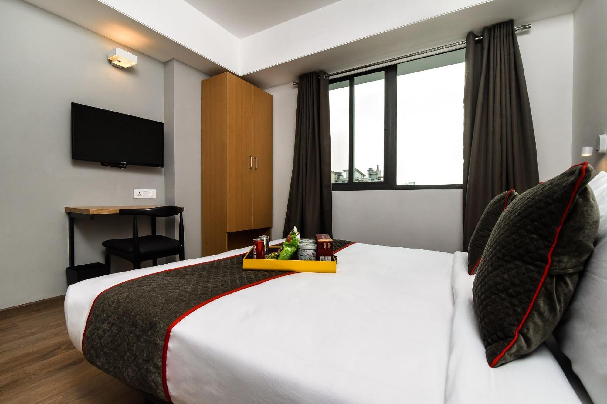 Hotel Townhouse C Scheme Ahinsa Circle Divisione di Divisione di Jaipur Esterno foto