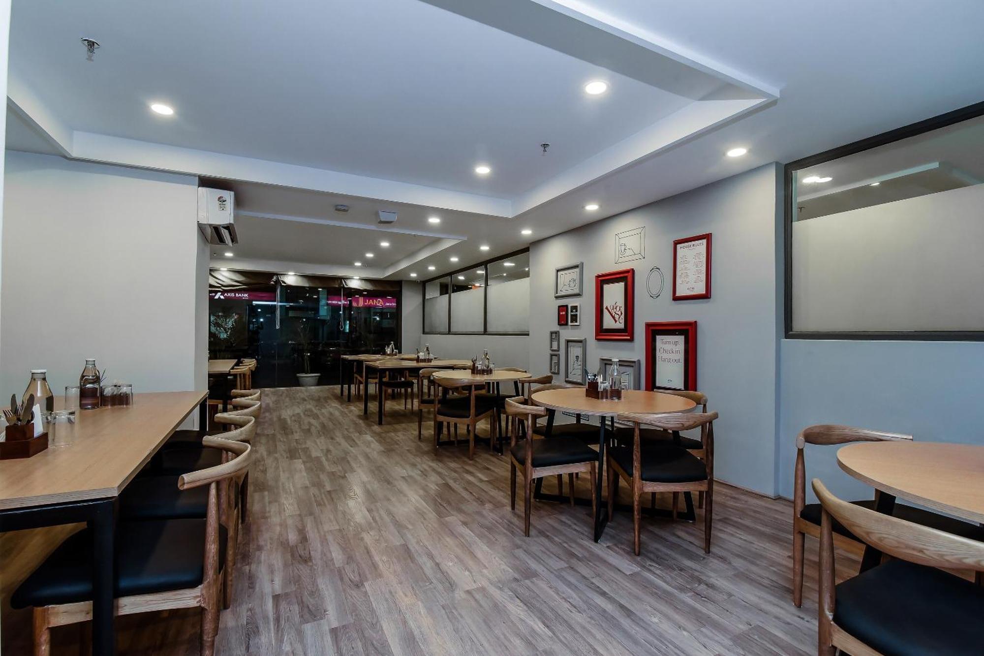 Hotel Townhouse C Scheme Ahinsa Circle Divisione di Divisione di Jaipur Esterno foto